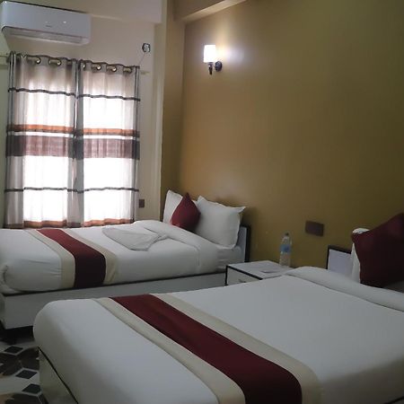 Hotel Flycatcher Chitwan- A Jungle Safari Home Sauraha Bagian luar foto