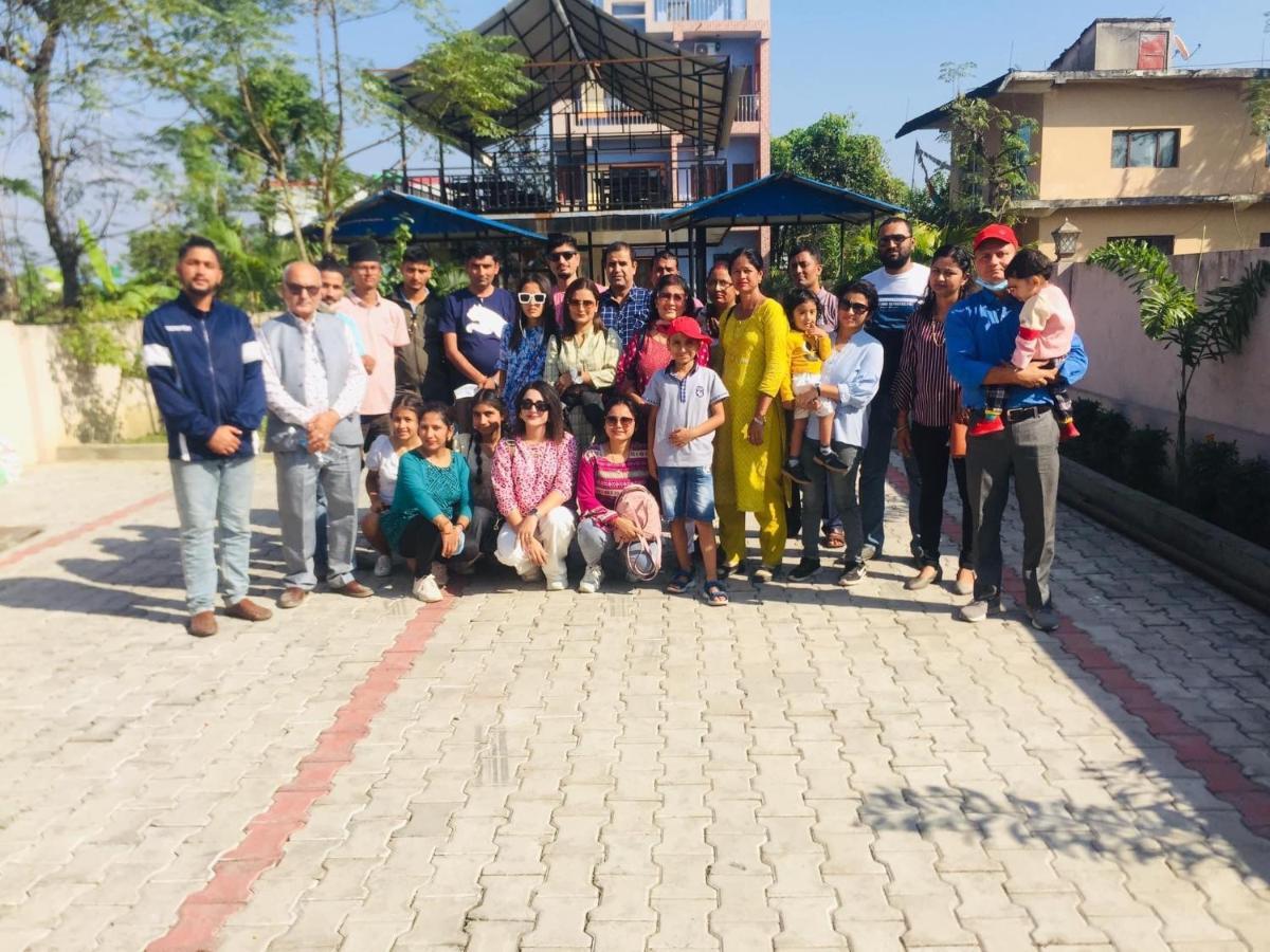 Hotel Flycatcher Chitwan- A Jungle Safari Home Sauraha Bagian luar foto